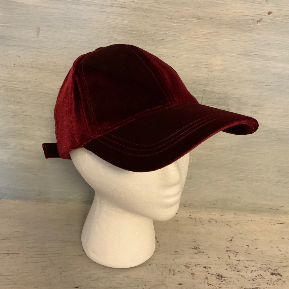 Madden NYC Maroon Velvet Adjustable Fashion Baseball Cap Hat One Size Like New